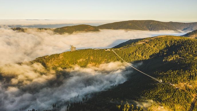 Nejdelší visutý most na světě Sky Bridge 721