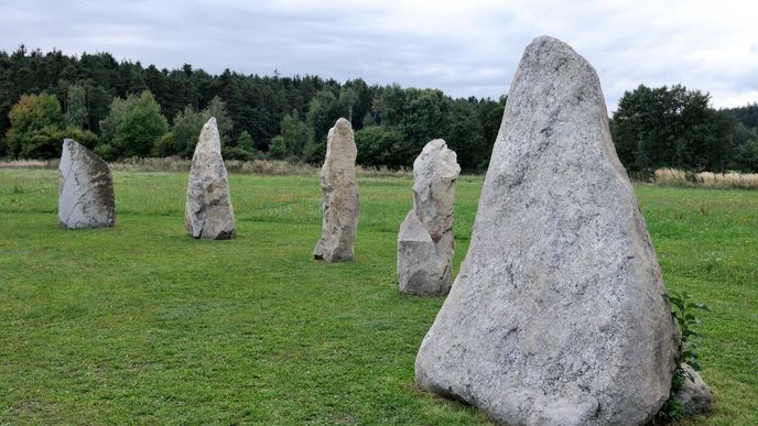 Stonehenge u Holašovic