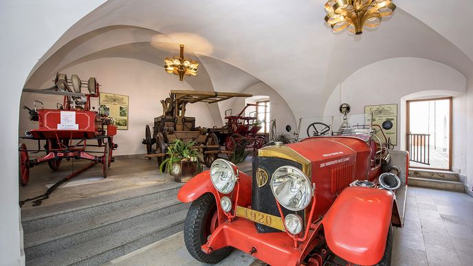 Hasičské muzeum - historické stříkačky