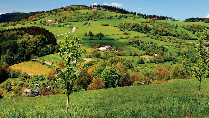 Pohled na Vyškovec - jednu z pěti obcí, které tvoří Moravské Kopanice