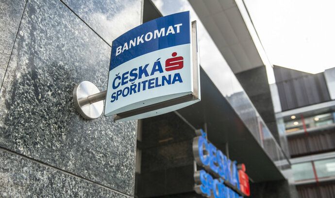 Česká spořitelna může převzít úvěry Sberbank, rozhodl úřad. Transakci mají v rukou Američané