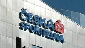 Česká spořitelna zrušila bankovní účet rodině, protože byla ze Sýrie.