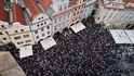 Protest spolku Milion chvilek pro demokracii na podporu ČT a ČRo. (25. 10. 2026) Protest spolku Milion chvilek pro demokracii na podporu ČT a ČRo. (25. 10. 2026)