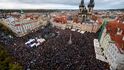 Protest spolku Milion chvilek pro demokracii na podporu ČT a ČRo. (25. 10. 2026) Protest spolku Milion chvilek pro demokracii na podporu ČT a ČRo. (25. 10. 2026)