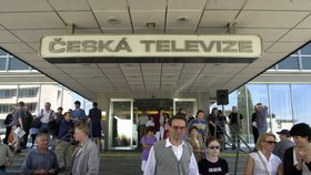 Česká televize sídlí na Kavčích horách v Praze. Řadí se vedle Českého rozhlasu a České tiskové kanceláře k veřejnoprávním médiím.