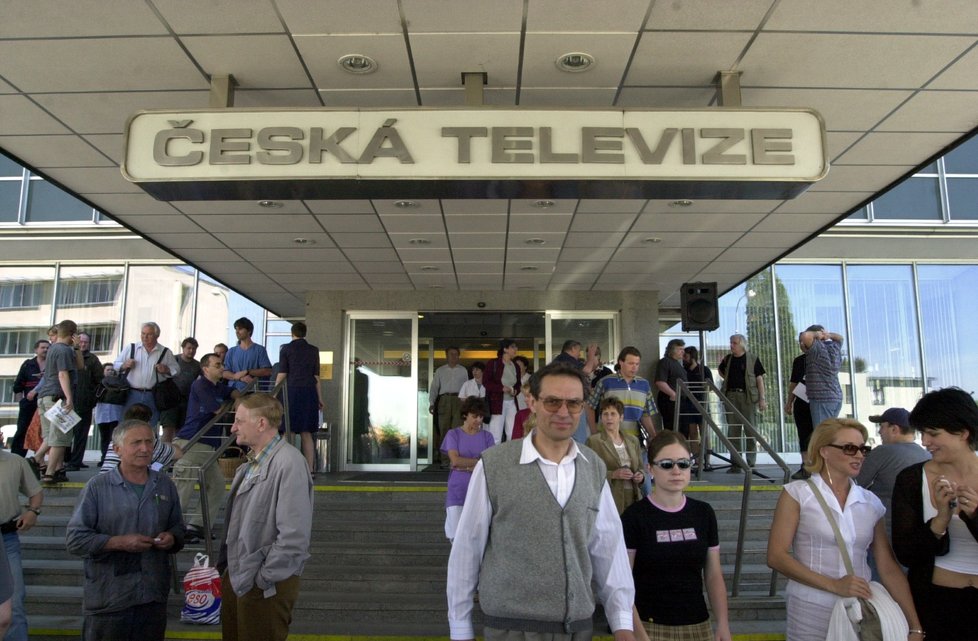 Česká televize sídlí na Kavčích horách v Praze. Řadí se vedle Českého rozhlasu a České tiskové kanceláře k veřejnoprávním médiím.