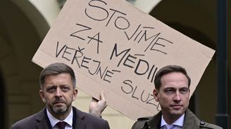 Opozice kritizuje podobu jednání o poplatcích, slibuje další boj proti návrhu Opozice kritizuje podobu jednání o poplatcích, slibuje další boj proti návrhu