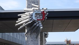 Poplatky za ČT a rozhlas se mají zvýšit: Kolik ministerstvo chce, abychom platili?