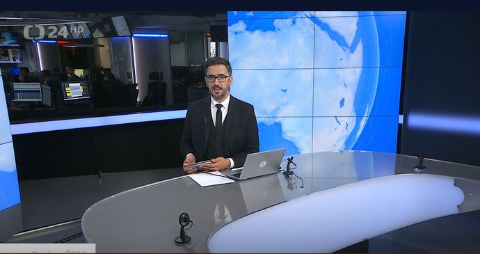 Moderátoři České televize vysílali v černém, 3. 6. 2026