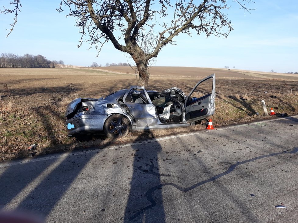 U Českých Budějovic zemřeli dva cyklisté po srážce s autem.