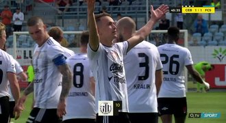 ONLINE + VIDEO: Č. Budějovice - Slovácko 1:1. Suchan i díky teči srovnal