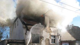 Dva muži v Halenkově zemřeli při výbuchu: Vyráběli domácí pálenku. (ilustrační foto)