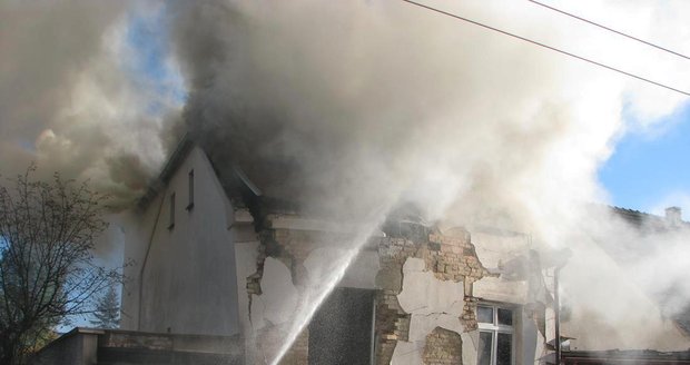 Výbuch plynu v domě v Havířově: Zemřel muž (†60), jeho matka je vážně zraněná