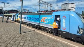 Vlakem až v moři: Turisty do Chorvatska odveze expres šestkrát týdně