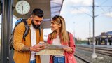 Nechcete na dovolenou autem? 5 super míst, kam se dostanete vlakem za pár korun