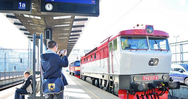 Převrat na železnici: Ve vlacích na jižní Moravě nebudou od nového roku platit jízdenky ČD