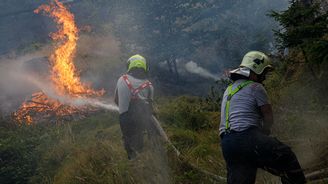 Pravčická brána požárem nebyla zasažena, stojí i Sokolí hnízdo, říká strážce NP České Švýcarsko Molčan