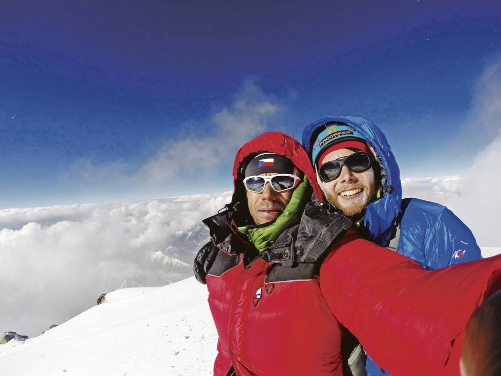 Radek Jaroš zdolal druhou nejvyšší horu světa K2 (8611 m) a jako 15. člověk v dějinách vystoupil na všech 14 osmitisícovek bez použití kyslíkového přístroje.