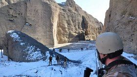 Čeští vojáci v afghánských horách