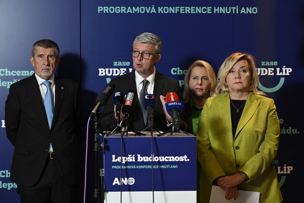 V čele kandidátky ANO pro eurovolby by měla být bývalá ministryně Dostálová