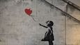 Neautorizovaná výstava kopií a reprodukcí The World of Banksy ve výstavní síni Mánes - Dívka s balónkem
