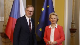 Šéfka EK Ursula von der Leyenová v Česku na summitu k Zelené dohodě pro Evropu. Na snímku s premiérem Fialou.