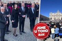 Fiala s Janou, Benda u rakve i Jurečka s Bidenem: Česká delegace na pohřbu papeže, Blesk byl u toho