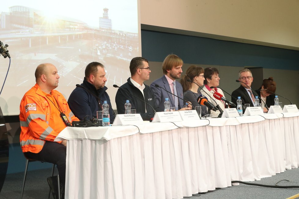 Tisková konference ke koronaviru(26.1.2020)