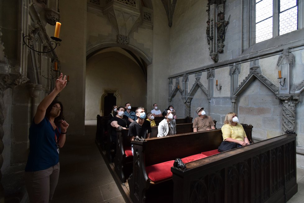 Rozvolnění v Česku: Turisté se mohli vrátit na hrady i zámky. Včetně prohlídek, byť s jistými omezeními. Foto z Křivoklátu (5.6.2021)