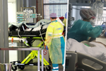 Drsná slova ředitele nemocnice ve Slaném: Kvůli neočkovaným pacientům musí zastavit operace
