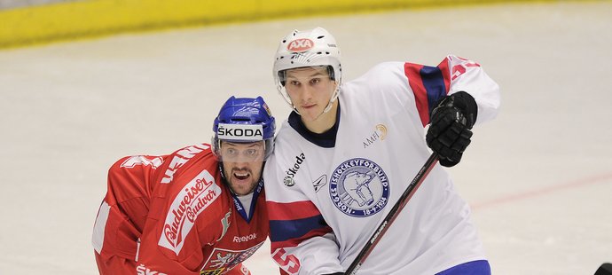 Čeští hokejisté  bojují ve druhém zápase Euro Hockey Challenge s Norskem