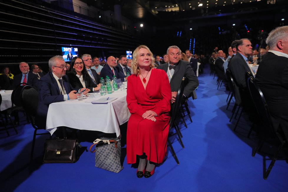 Ministryně obrany Jana Černochová na kongresu ODS, (8.04.2022).