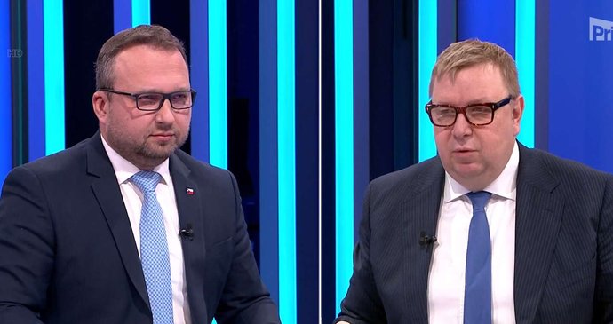 Ministr práce a sociálních věcí Marian Jurečka (KDU-ČSL) a stínový ministr práce a sociálních věcí Aleš Juchelka (ANO) v pořadu Partie.