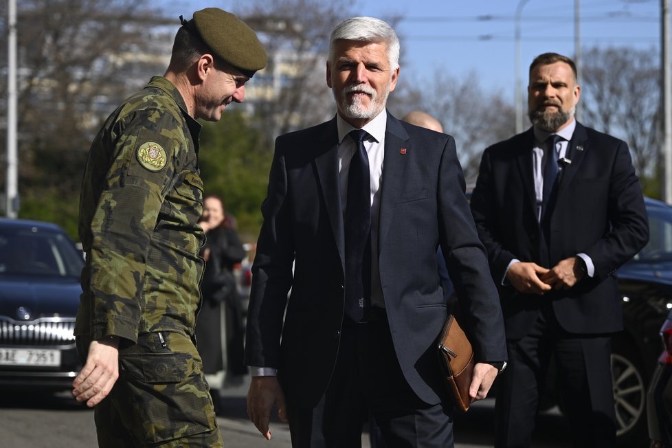 Prezident Pavel na návštěvě generálního štábu české armády, (12.04.2023).