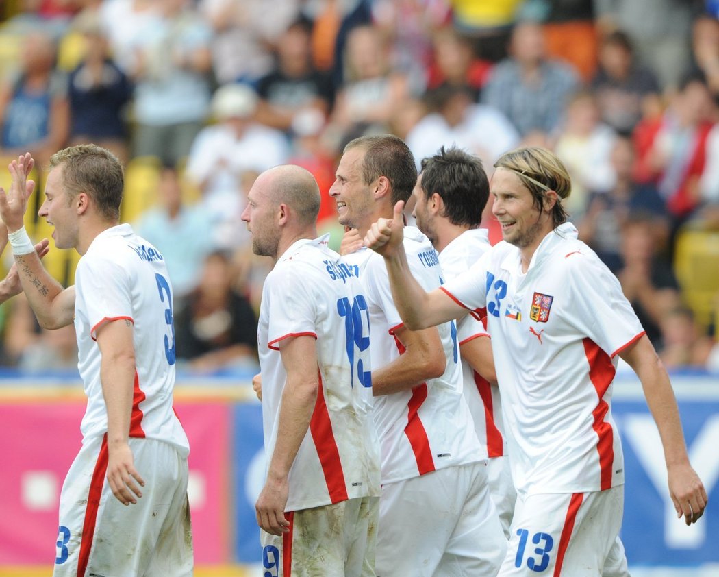 Češi měli k úsměvu důvod, zvláště po třetím gólu Rozehnala.