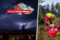 Nejsilnější bouřky letošní sezóny: Pád stromu na člověka, evakuace 16 lidí na Vysočině. Sledujte radar Blesku