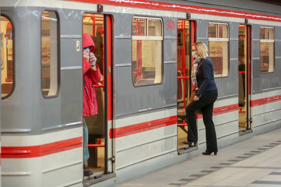 Na Zličíně se prodlouží metro. Nová stanice vznikne v tamním depu. (ilustrační foto)