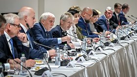 Začátek českého předsednictví Radě EU: Se členy kolegia Evropské komise se odpoledne setkali také představitelé obou komor českého Parlamentu - Miloš Vystrčil (ODS) a Markéta Pekarová Adamová (TOP 09)(1.7.2022)