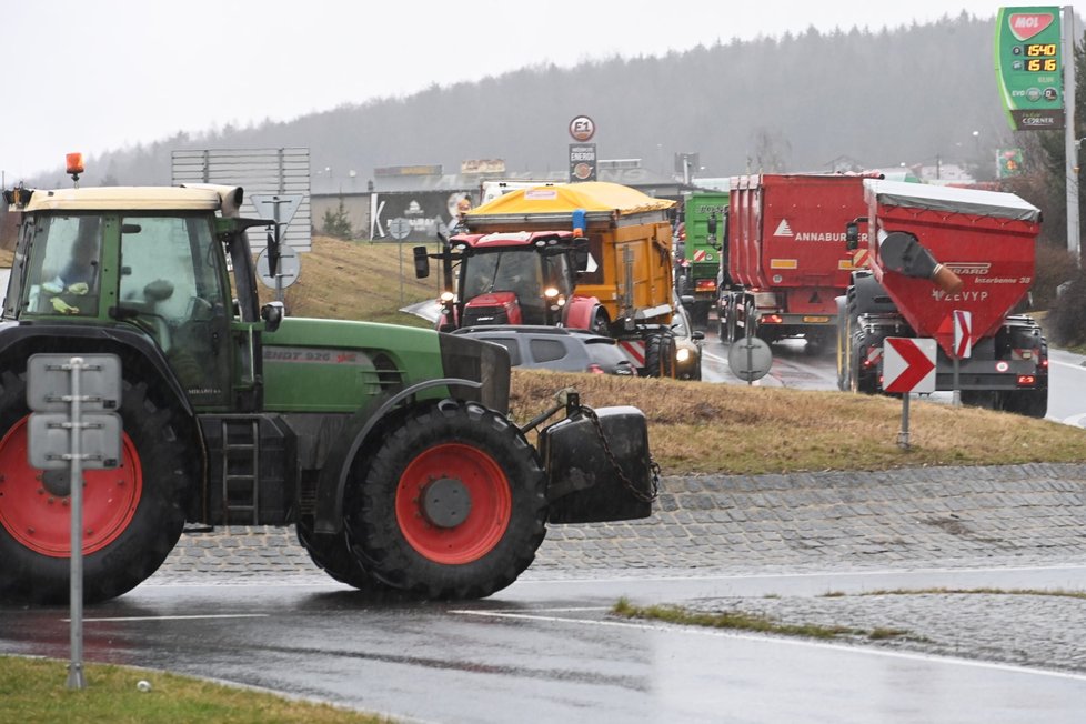 Mezinárodní protest zemědělců na hraničním přechodu Hodonín/Holíč