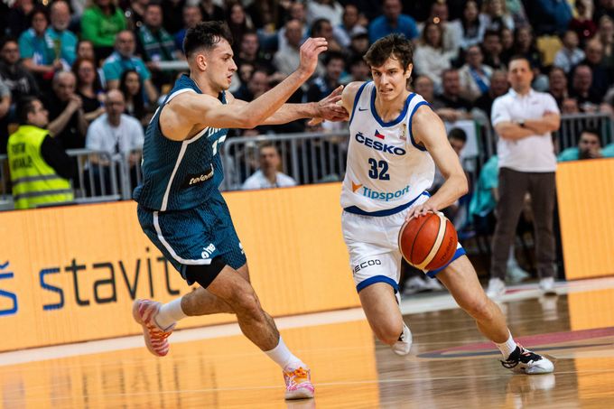 Zkáza bez Satyho. Čeští basketbalisté krutě narazili ve Slovinsku, co se stalo po pauze? Zkáza bez Satyho. Čeští basketbalisté krutě narazili ve Slovinsku, co se stalo po pauze?