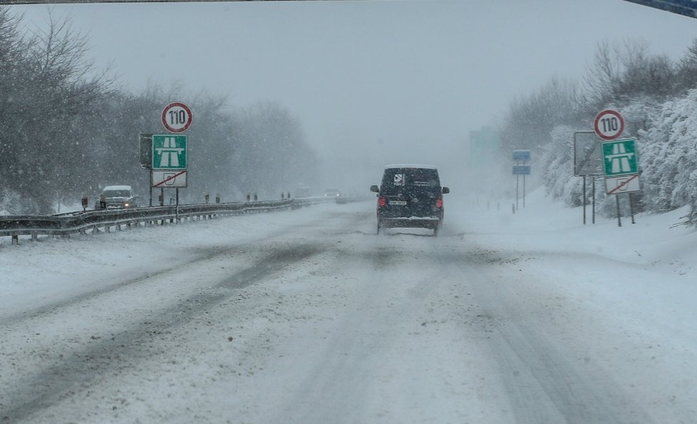 Na Česko se sype sníh (3.2.2019)