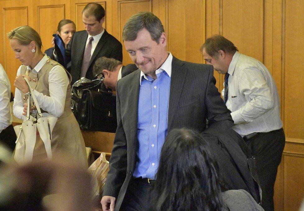 Krajský soud v Praze se vrátil ke korupční kauze kolem bývalého středočeského hejtmana Davida Ratha (dříve ČSSD).