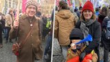 Protestující Česko: „Budeme stávkovat dál,“ hrozí Středula. Špidla přišel ve zmijovce, Maláčová se synem