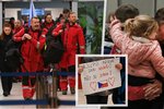 Čeští záchranáři se vrátili domů z Turecka. Slzy dojetí i děkování: Na hrdiny čekaly rodiny
