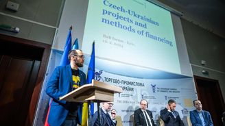Čeští podnikatelé vyrazili až k ukrajinské frontě. V obnově země patří k nejaktivnějším v Evropě