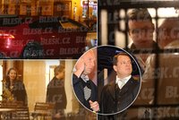 Babišův muž na narozeninovém mejdanu kmotra Bendy. A v teplickém hotelu slavil i Paroubek