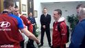 Fotbalisté odletěli do Španělska vládním speciálem.
