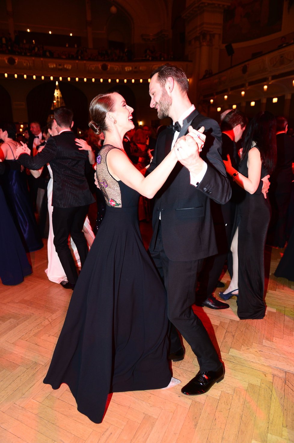 Gabriela Lašková (dříve Kratochvílová) s manželem při tanci.