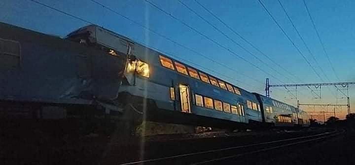 Srážka dvou vlaků u Českého Brodu