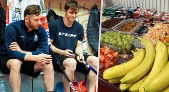 Takhle zobe při zápasech hokejová reprezentace: Experti se zhrozili! Takhle zobe při zápasech hokejová reprezentace: Experti se zhrozili!